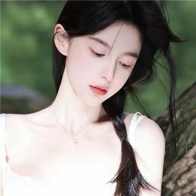 中间的房子